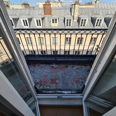 La Louisiane Hotel 2*